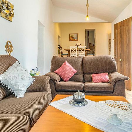 Gorgeous Home In Cajiz With Wifi Кахис Экстерьер фото