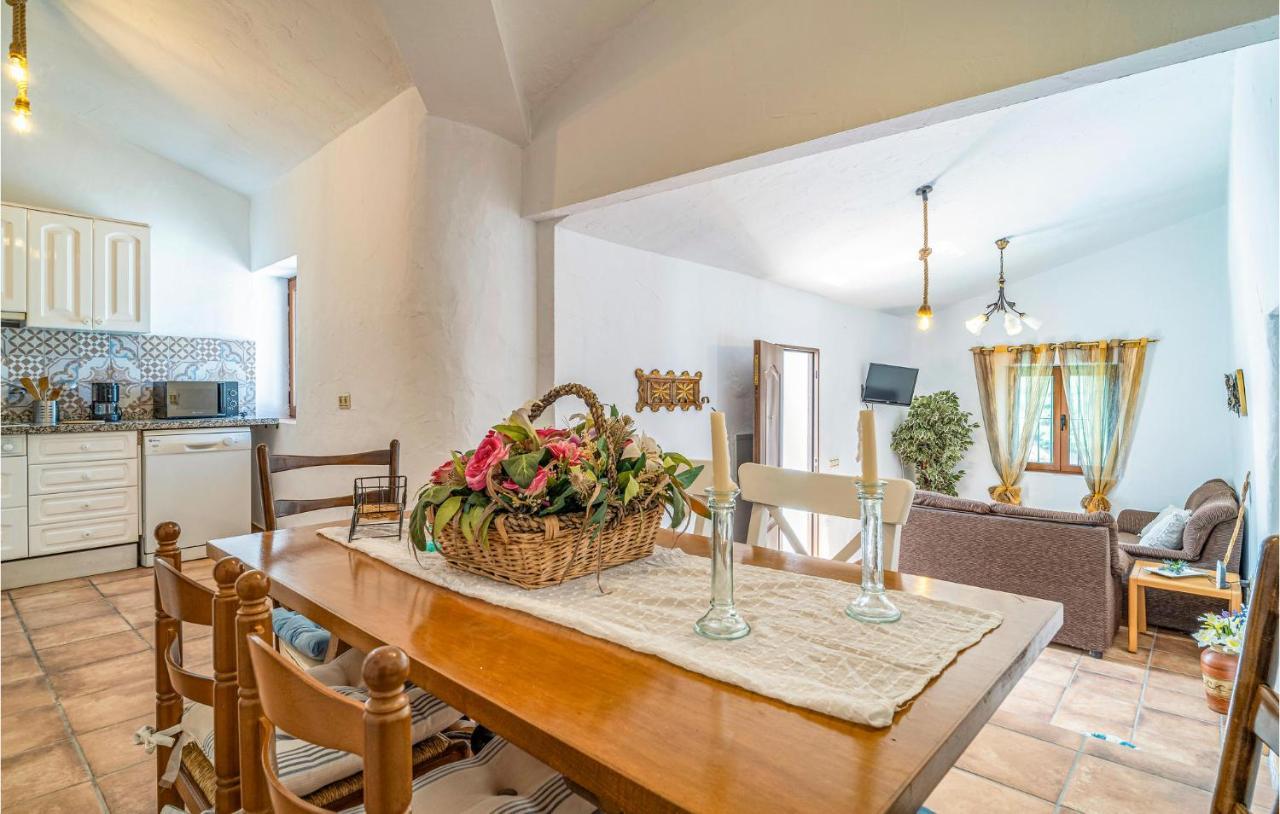Gorgeous Home In Cajiz With Wifi Кахис Экстерьер фото